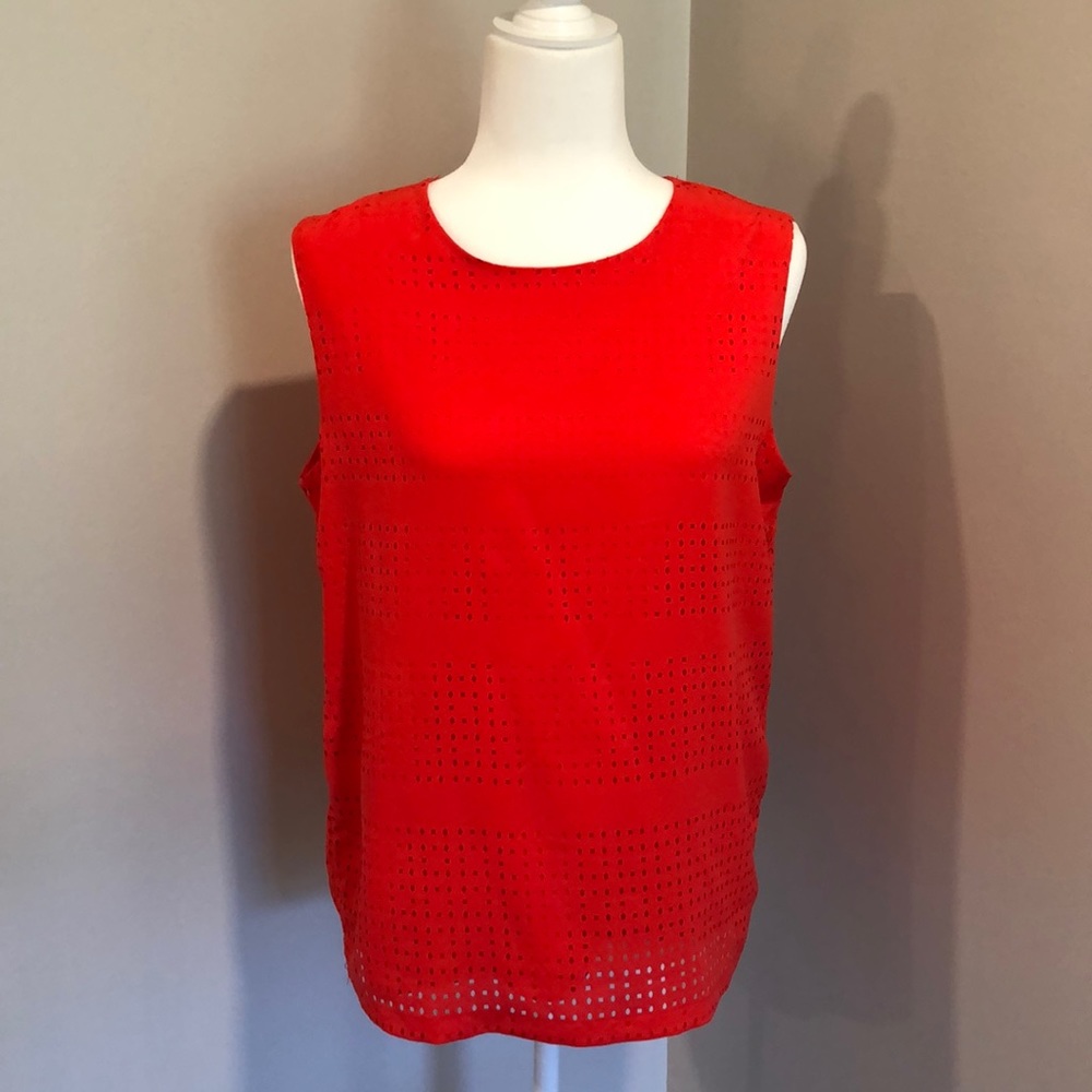 EUC Dalia shirt. Size medium.